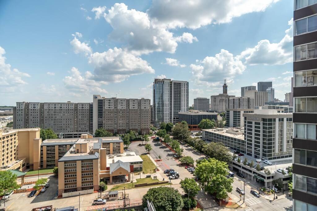 Downtown 1Bd Condo Excellent View! Onsite Parking Lm1704 Atlanta Bagian luar foto